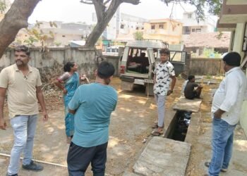 पायदळ पुलावरून पडून ६० वर्षीय शंकर पोट्टी मडावी यांचा दुर्दैवी मृत्यू.