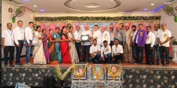 जिल्ह्याच्या शैक्षणिक विकासात विनोबा आश्रम शाळांचे भरीव योगदान- शेखर टोंगो.