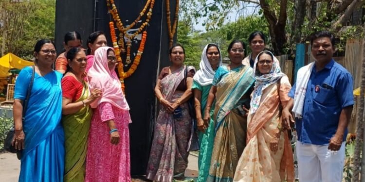 वंचित बहुजन आघाडी , महिला आघाडी तसेच युवा आघाडी बल्लारपूर द्वारे श्रद्धेय प्रकाश उर्फ बाळासाहेब आंबेडकर यांचा वाढदिवस स्वाभिमान दिन.