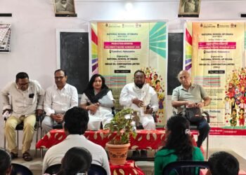 अहेरी येथे ३० दिवसीय निशुल्क नाट्य प्रशिक्षण शिबिराचा उत्साहात शुभारंभ.